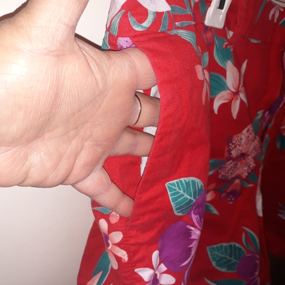 Old Navy Plus Everyday Floral Shorts - Picture 10 of 11